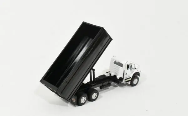 洋書 INTERNATIONAL TRUCKS _57.JPG?set_id=8800005007