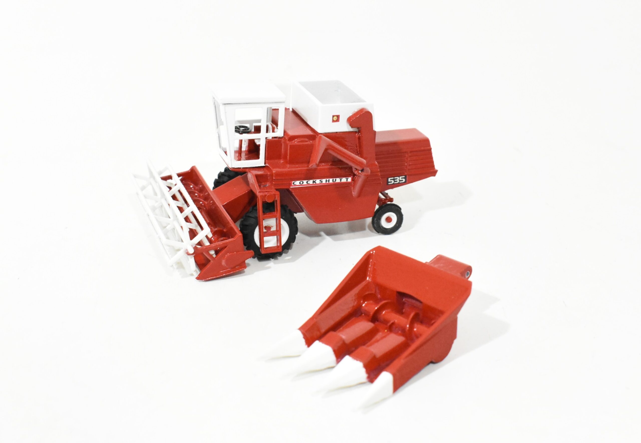 1/64 Scratch Built Cockshutt 535 Combine With Corn & Grain Head