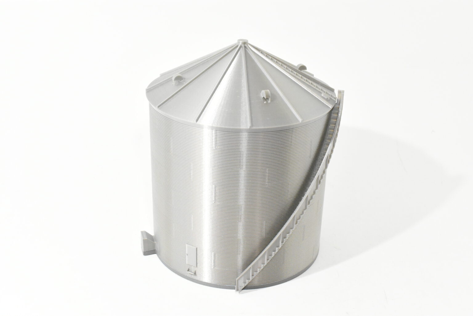 1/64 35,000 Bushel Grain Bin With Roof Vents, Fan, Door & Wrapping Ladder Daltons Farm Toys