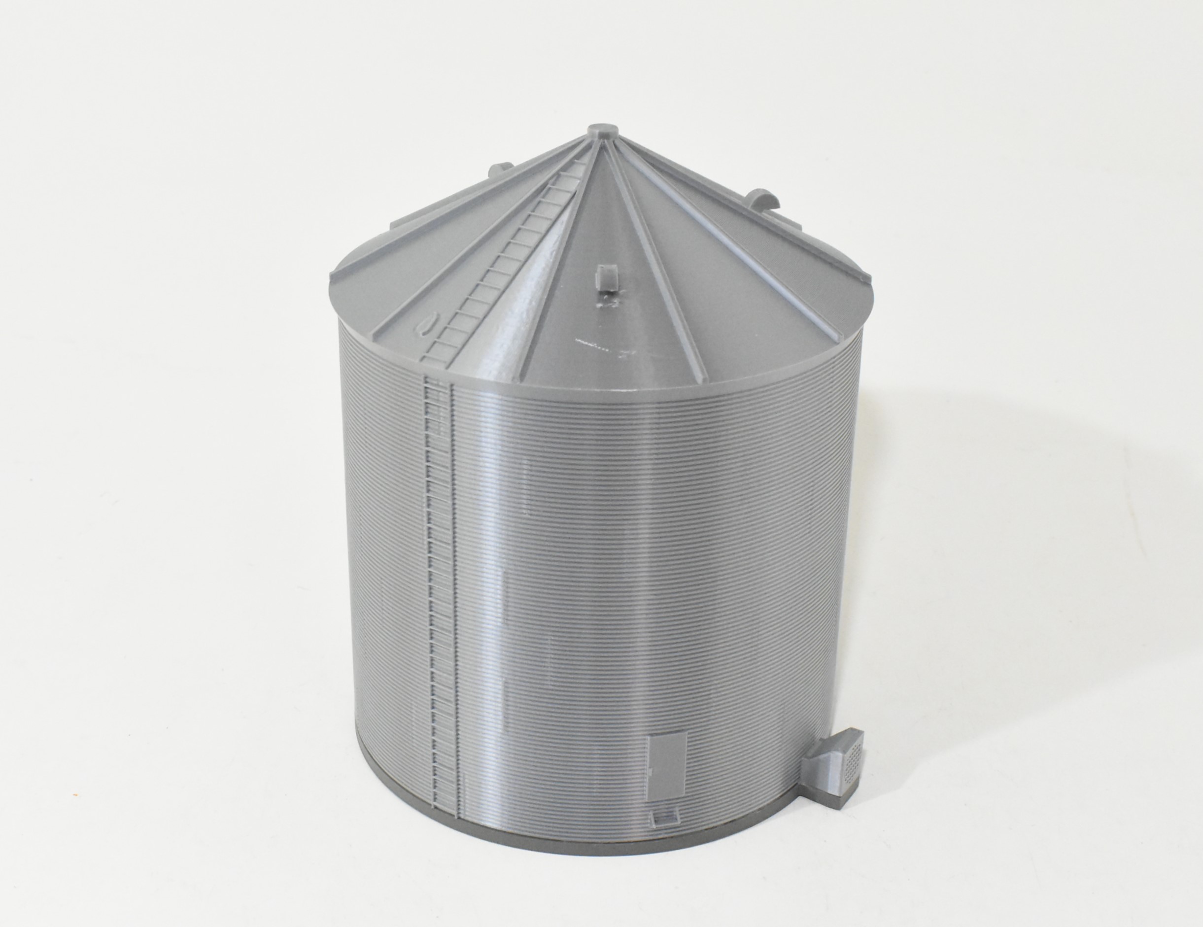 1/64 15,000 Bushel Grain Bin With Roof Vents Fan & Door Daltons Farm Toys