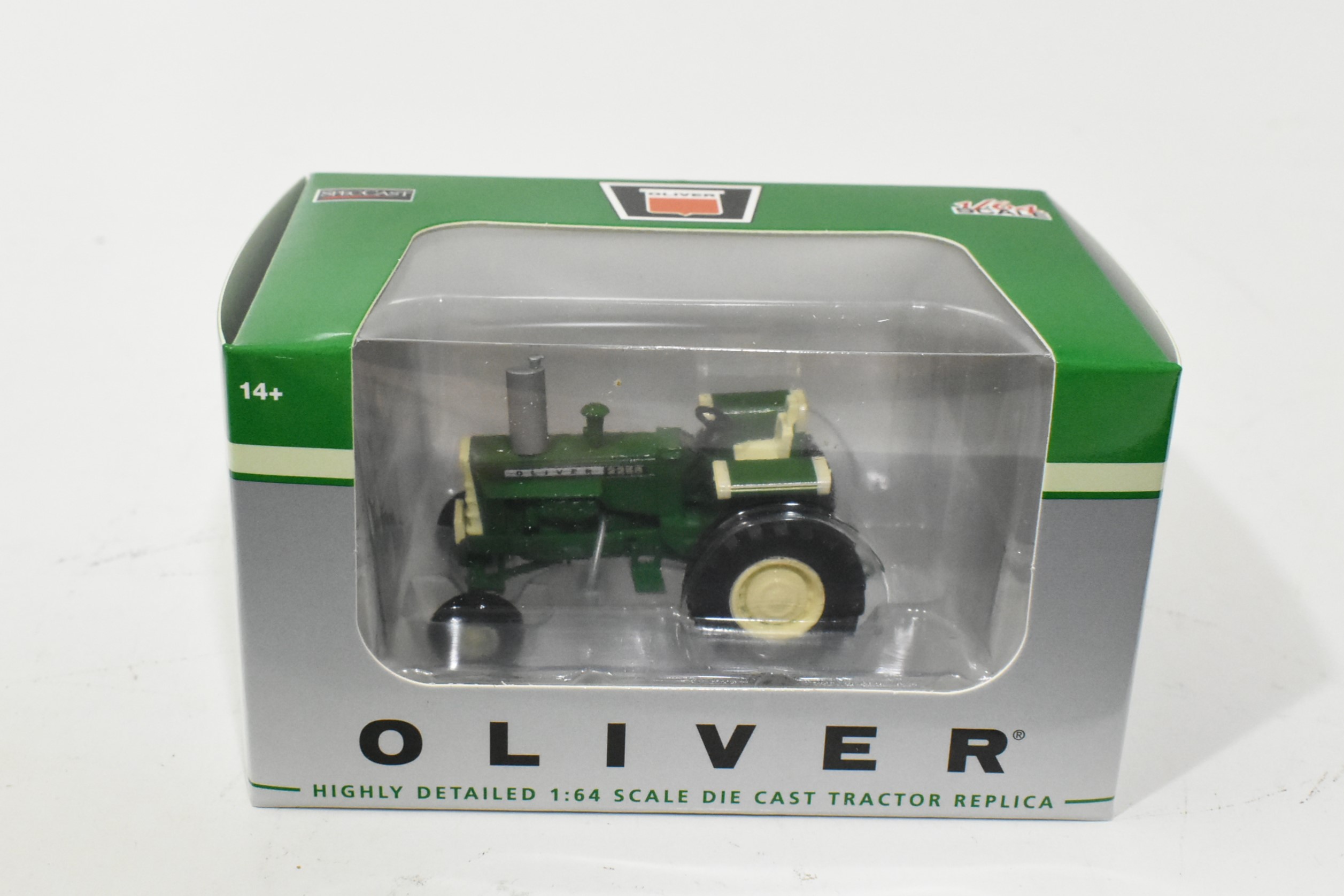 1/64 Oliver 2255 Open Station Tractor With Wide Front End