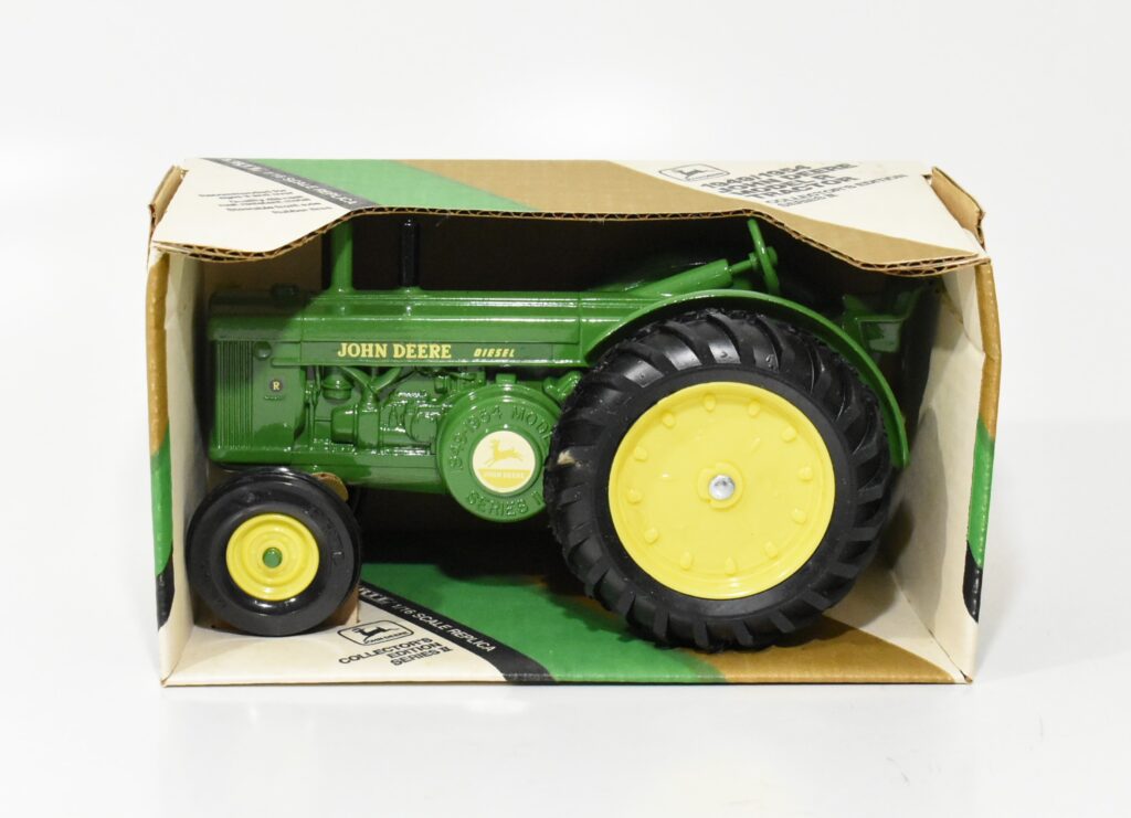 1/16 John Deere Model R Diesel Tractor, Collector Edition - Dalton's ...