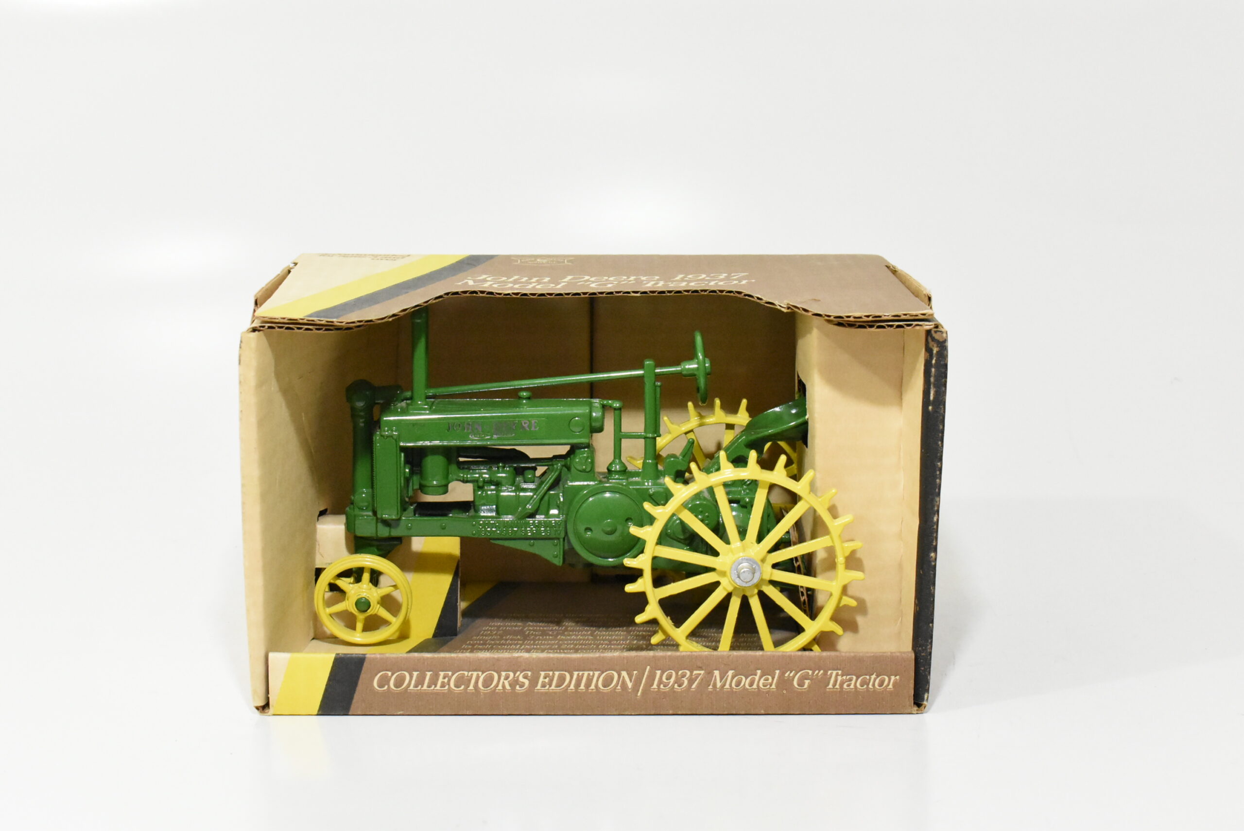 116 John Deere 1937 Model G Tractor On Steel Collector Edition Daltons Farm Toys 7738