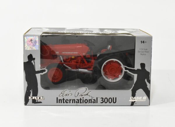 NEW Ertl Tomy 1/16 Scale Case International Harvester 300U Tractor 