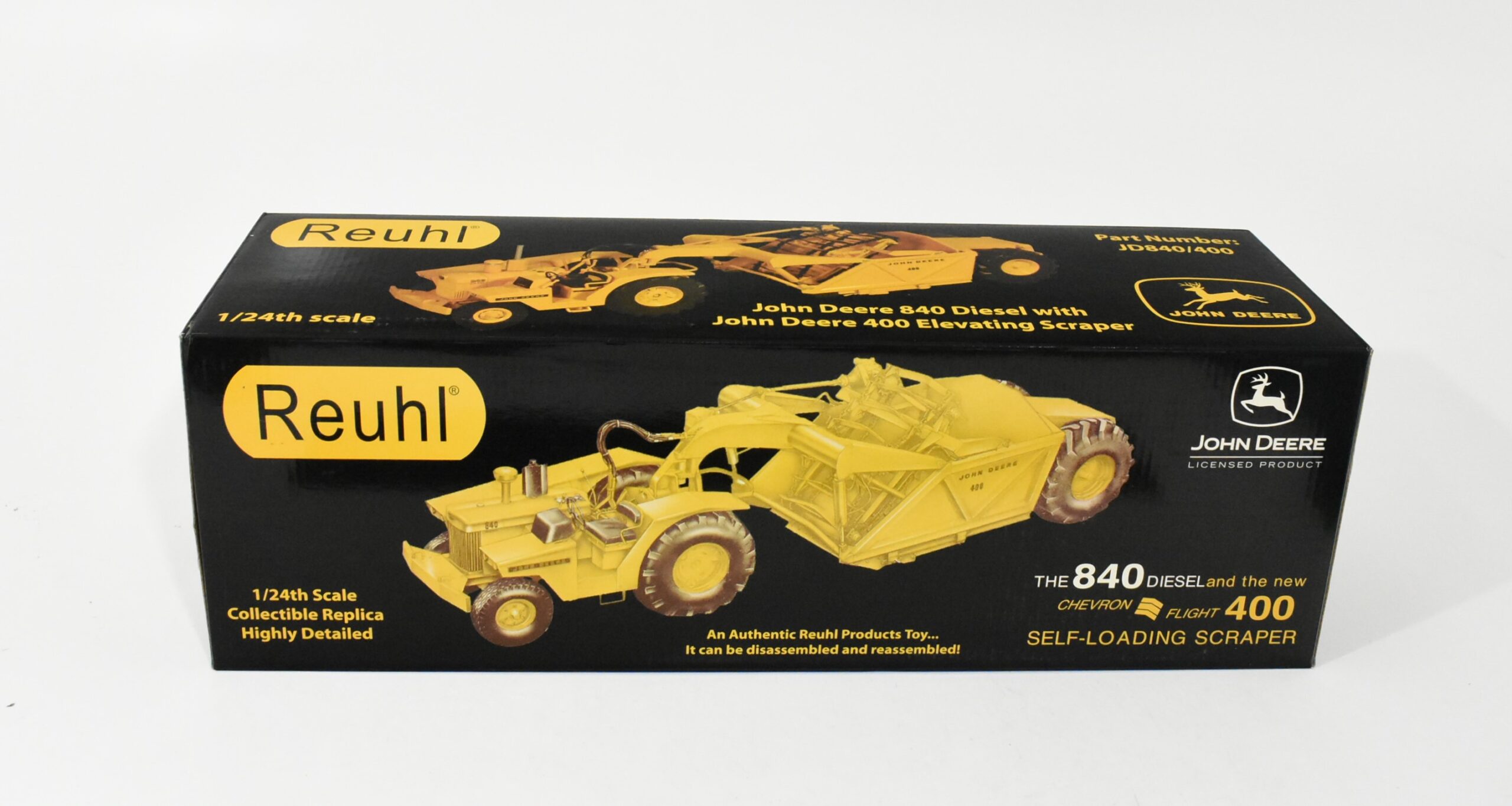 1/24 John Deere 840 Self Propelled Elevating Scraper