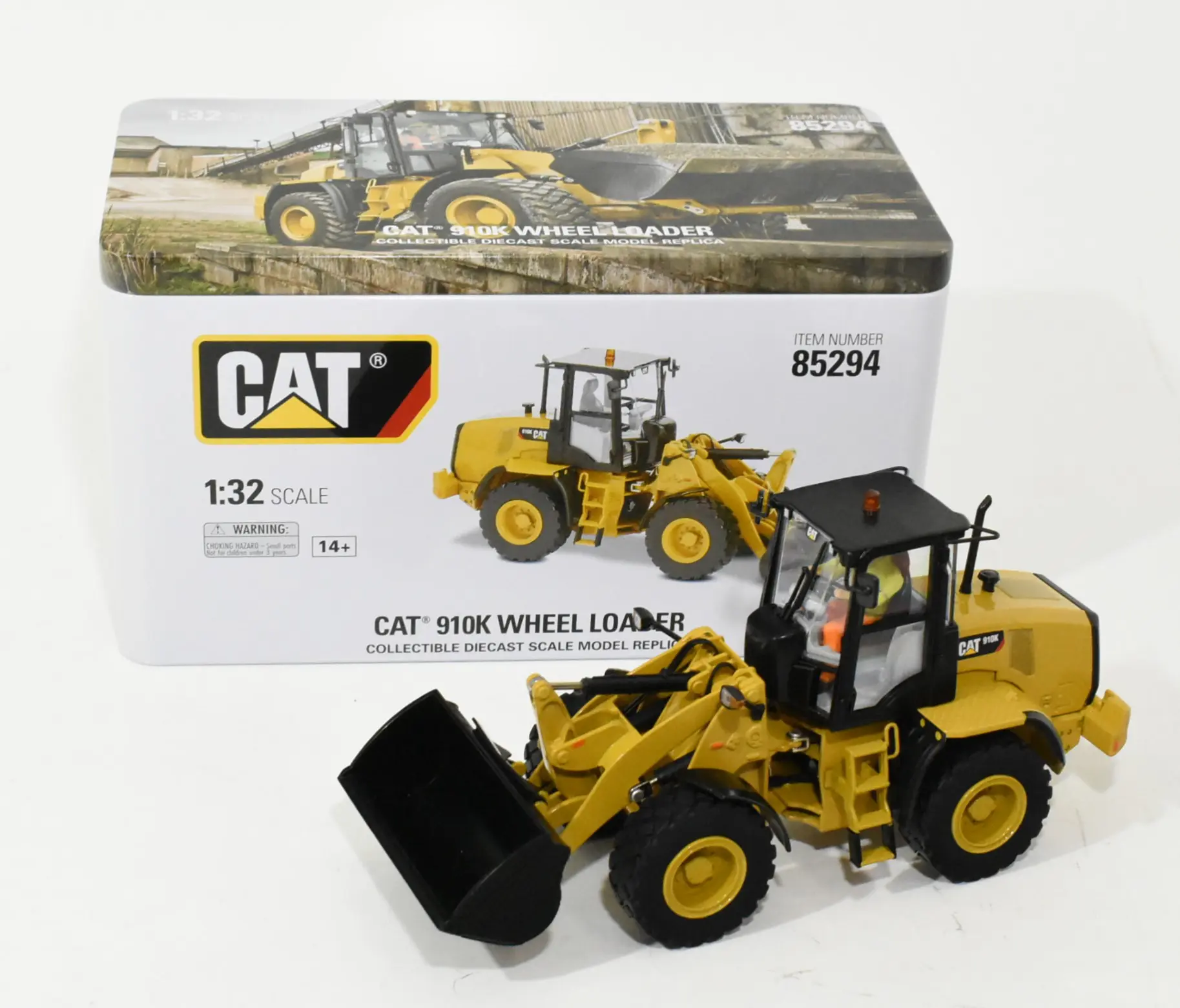 1/32 Cat 910K Wheel Loader - Daltons Farm Toys