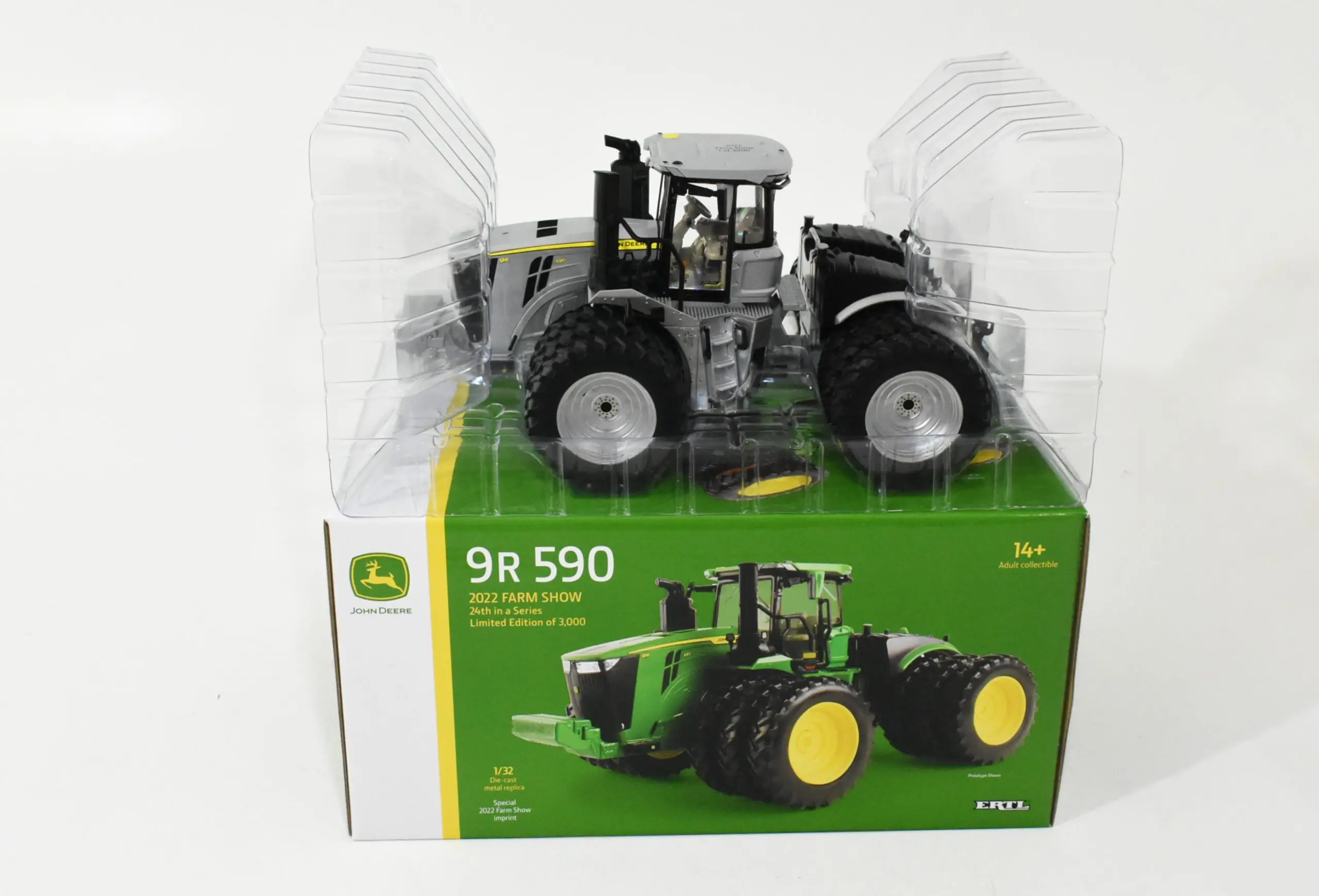 1/32 John Deere 9R 590 4wd Tractor With Triples, 2022 Farm Show