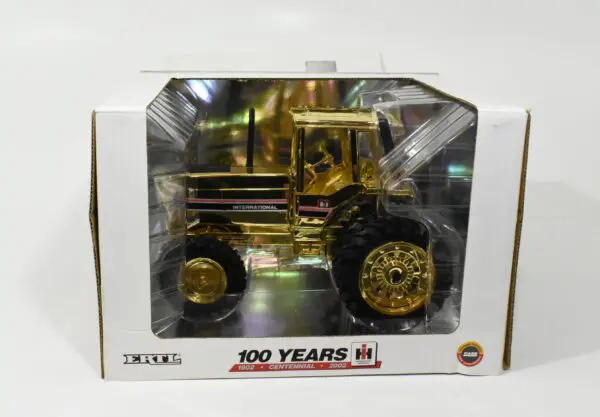 1/16 International Harvester 5488 Tractor With Duals, 100 Years of