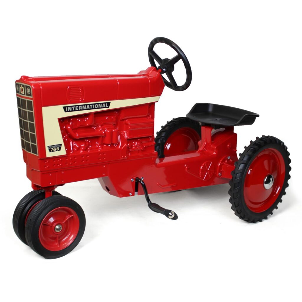 International Harvester 766 Pedal Tractor With Narrow Front End