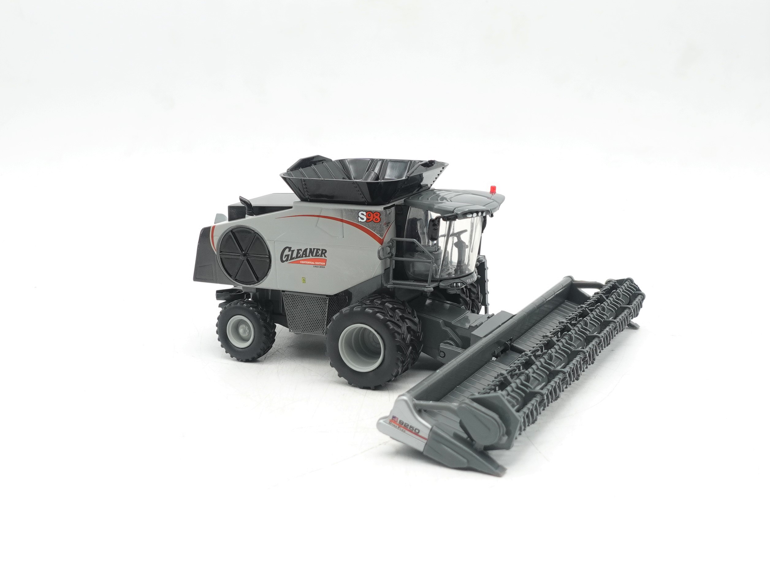 1/64 Gleaner S98 Combine With Duals, Corn & Grain Head 1/64 Gleaner S98 Combine With Duals, Corn & Grain Head