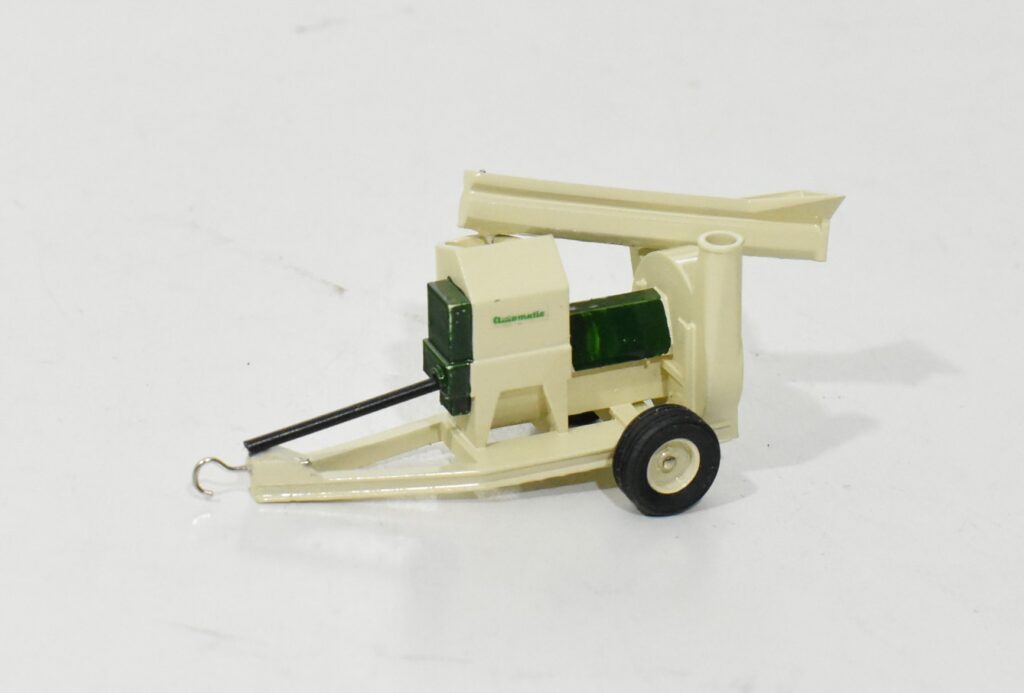 1/64 Scratch Built Automatic Equipment Feed Grinder Daltons Farm Toys