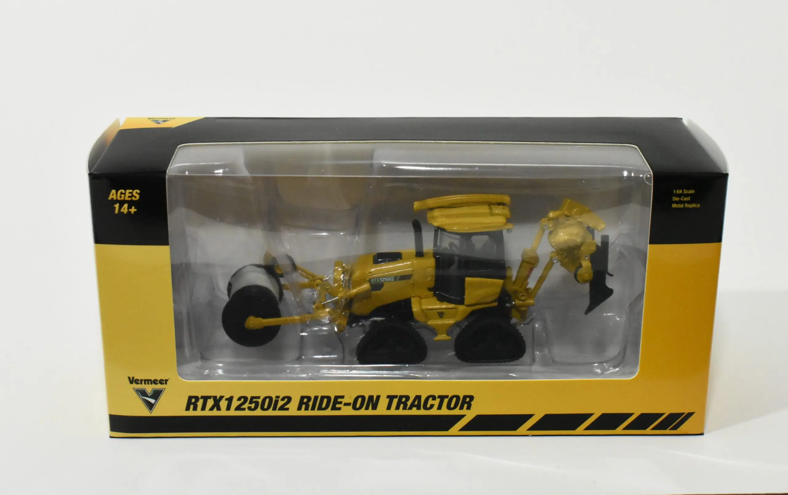 1/64 Vermeer RTX1250i2 Tracked Ride On Tractor With Tracks & Hose