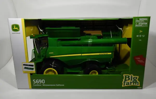 1 16 John Deere S690 Combine With Corn