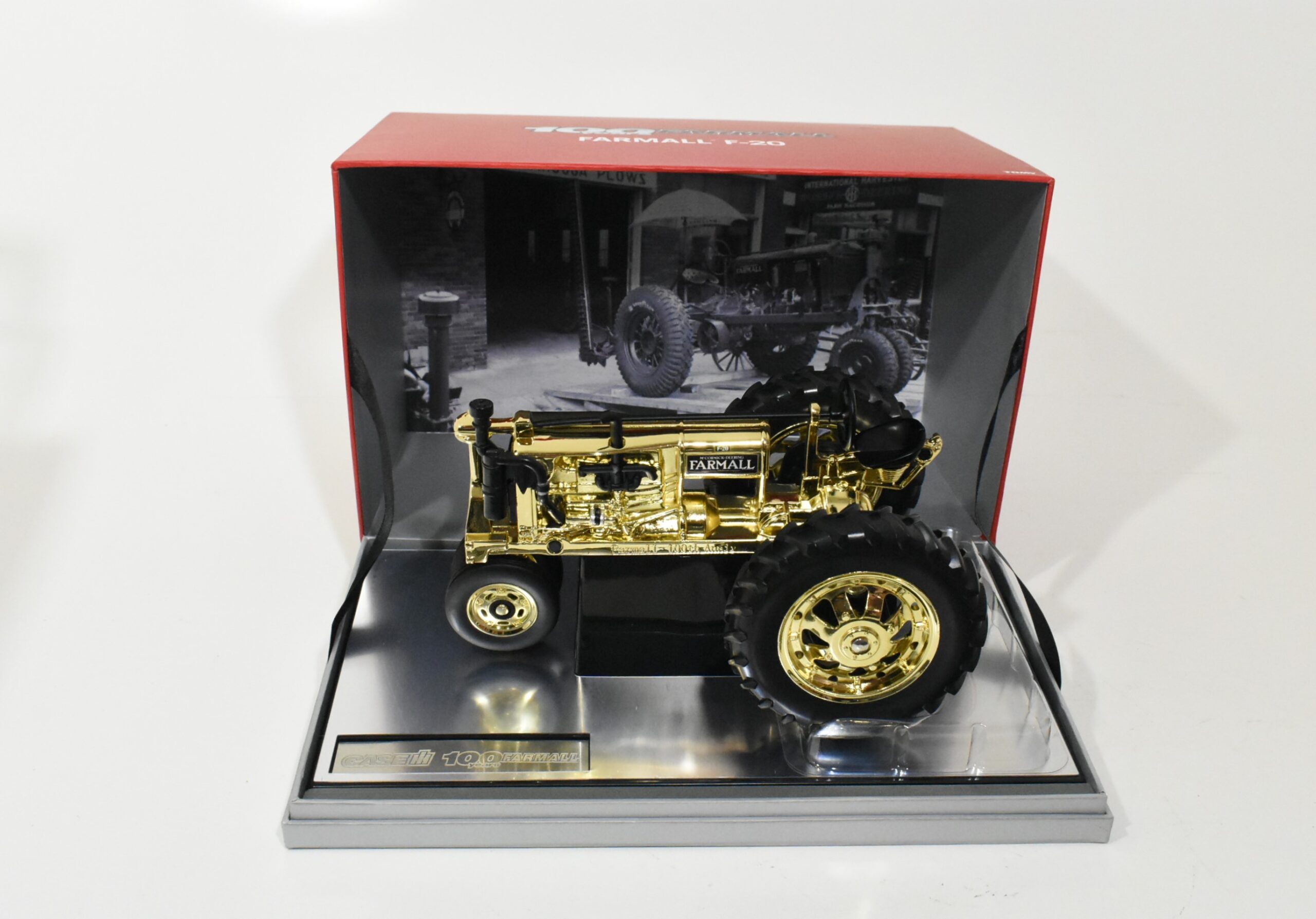 (未使用･未開封品)Farmall Classic Films 2 - The Sixties DSC_7847-scaled.jpg