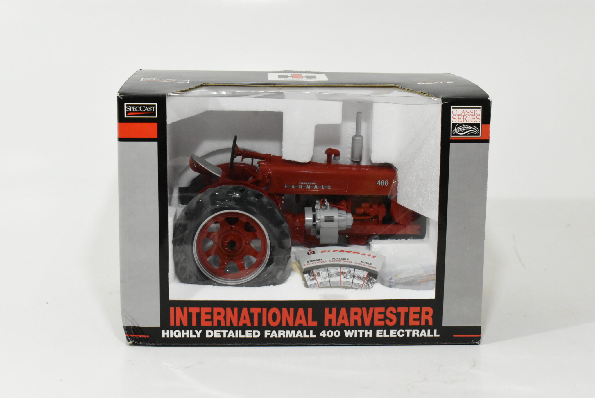 116 International Harvester Farmall 400 Tractor With Electrall Daltons Farm Toys 