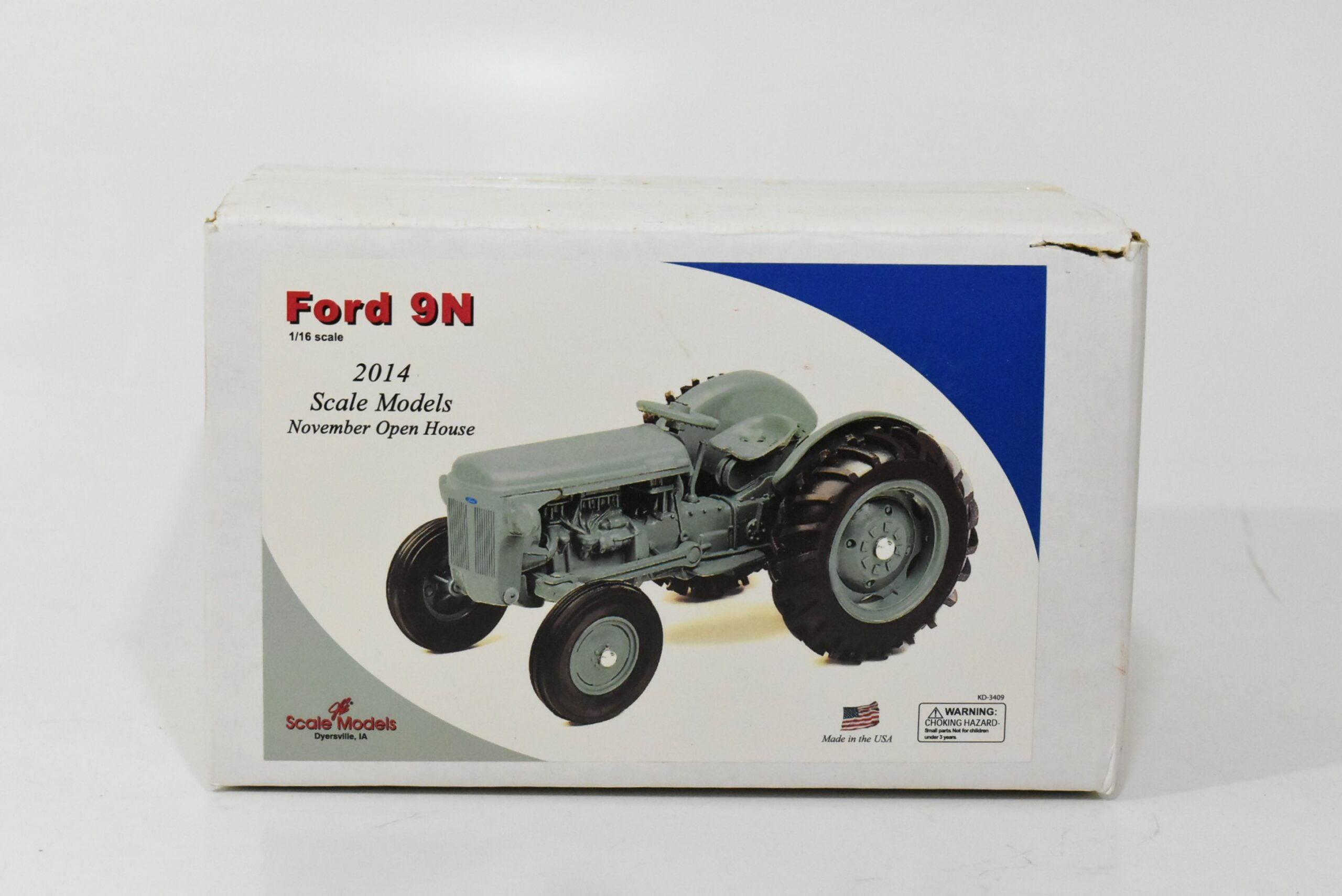 Ford tractor diecast sales models