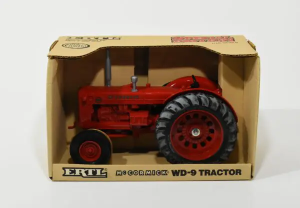 McCormick WD 9 Tractor (RAE) McCormick WD 9 Tractor (RAE)