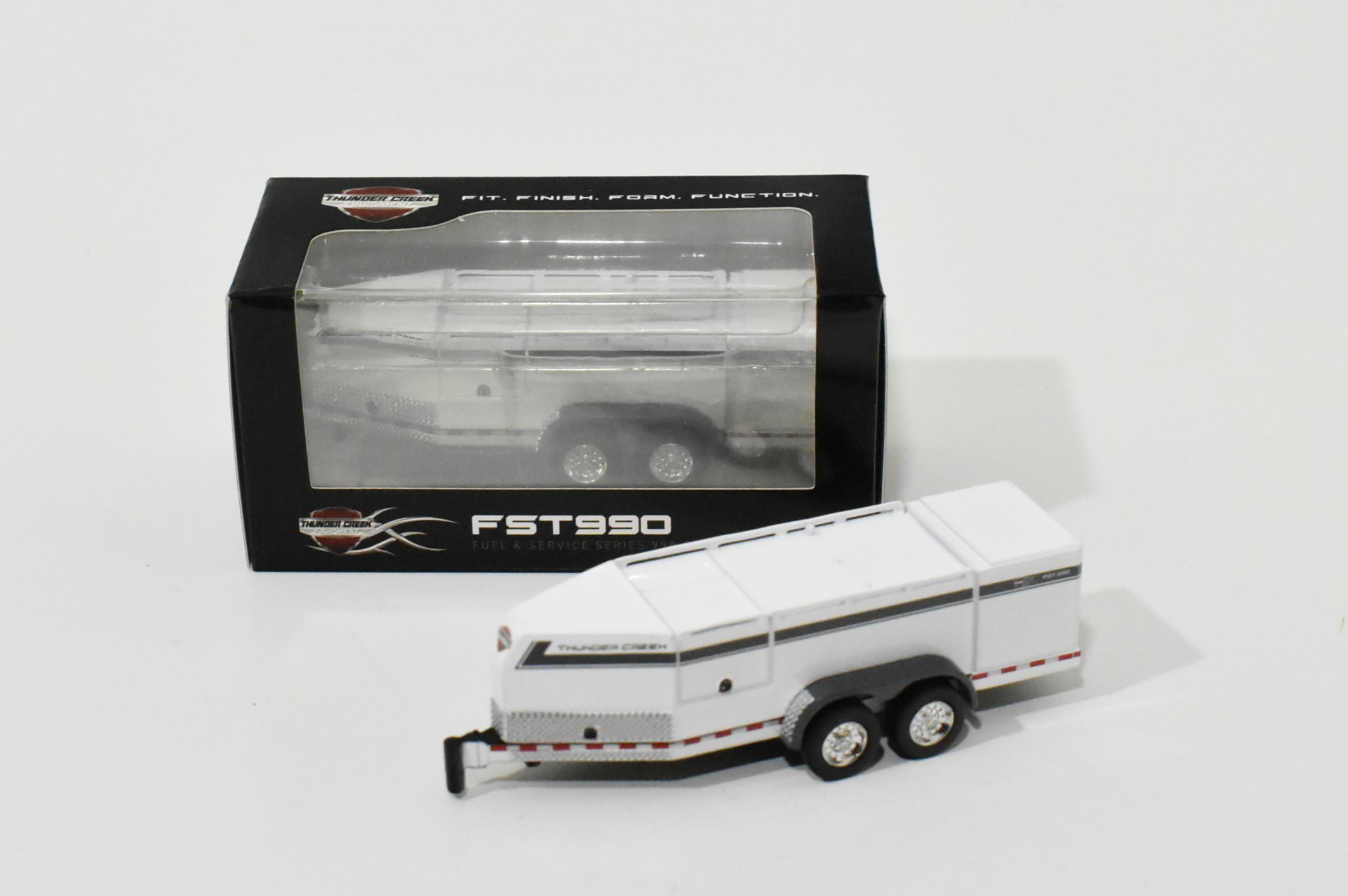 1/64 Thunder Creek Equipment FST990 Fuel Trailer, White - Dalton's