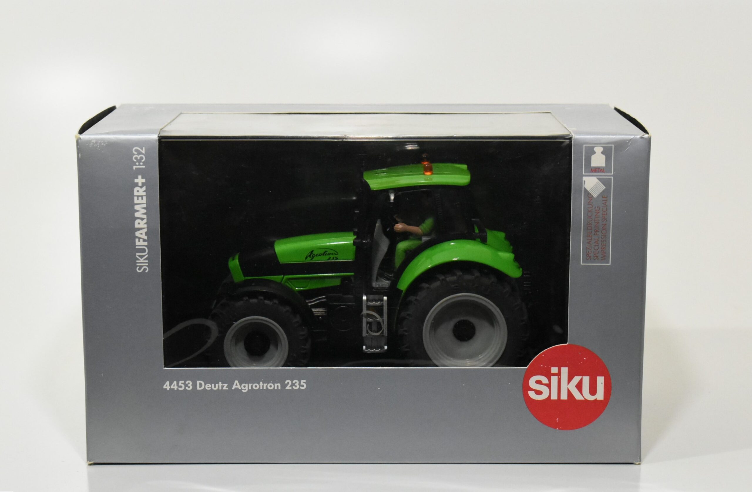 132 Deutz Agrotron 235 Tractor Daltons Farm Toys