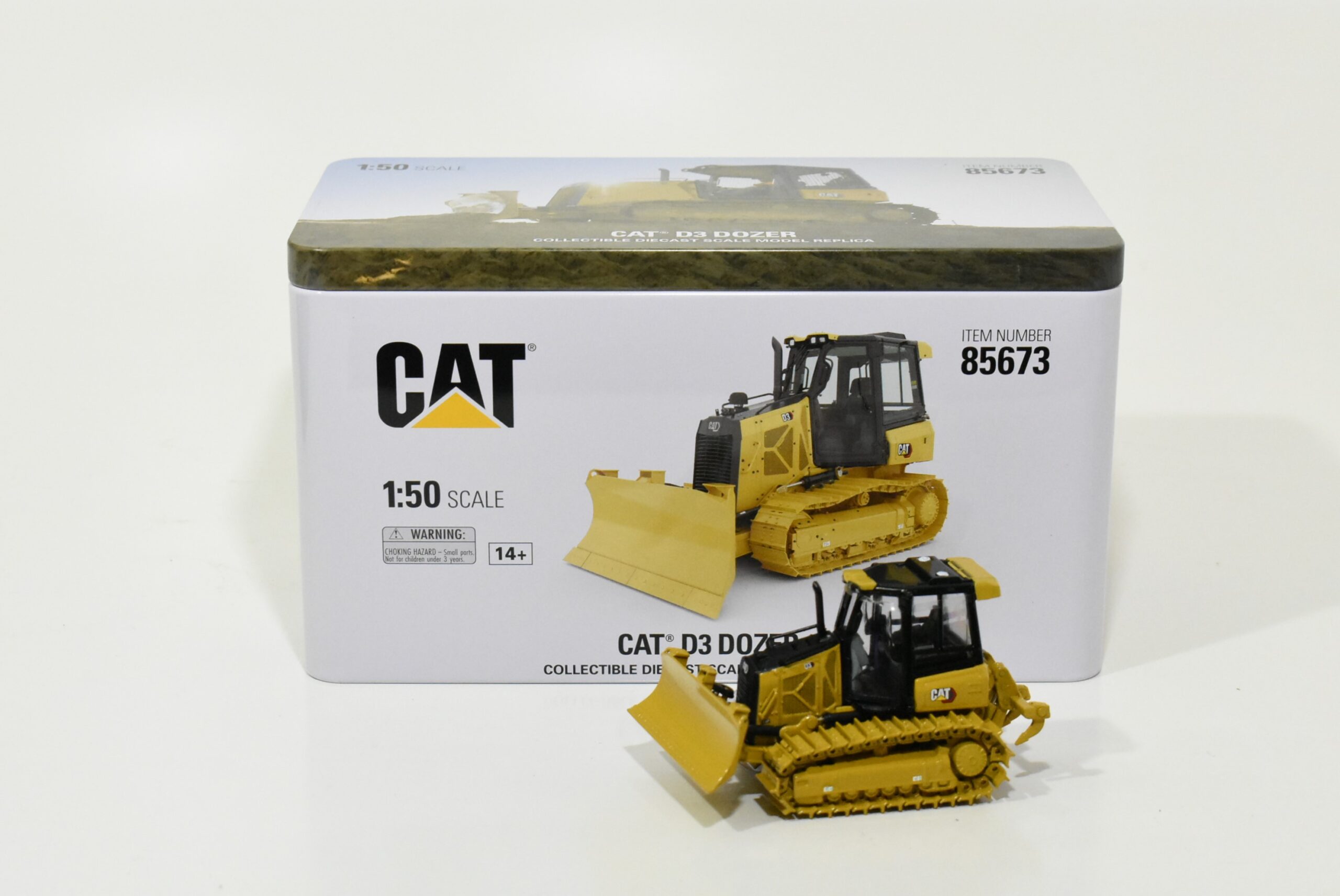 1/50 Cat D3 Dozer - Dalton's Farm Toys 1/50 Cat D3 Dozer - Dalton's Farm Toys