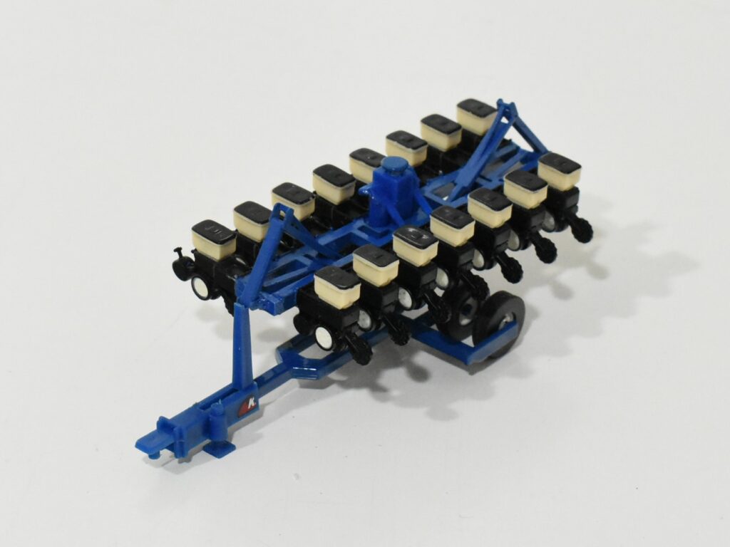 164 Custom Kinze 815 Row Planter Daltons Farm Toys