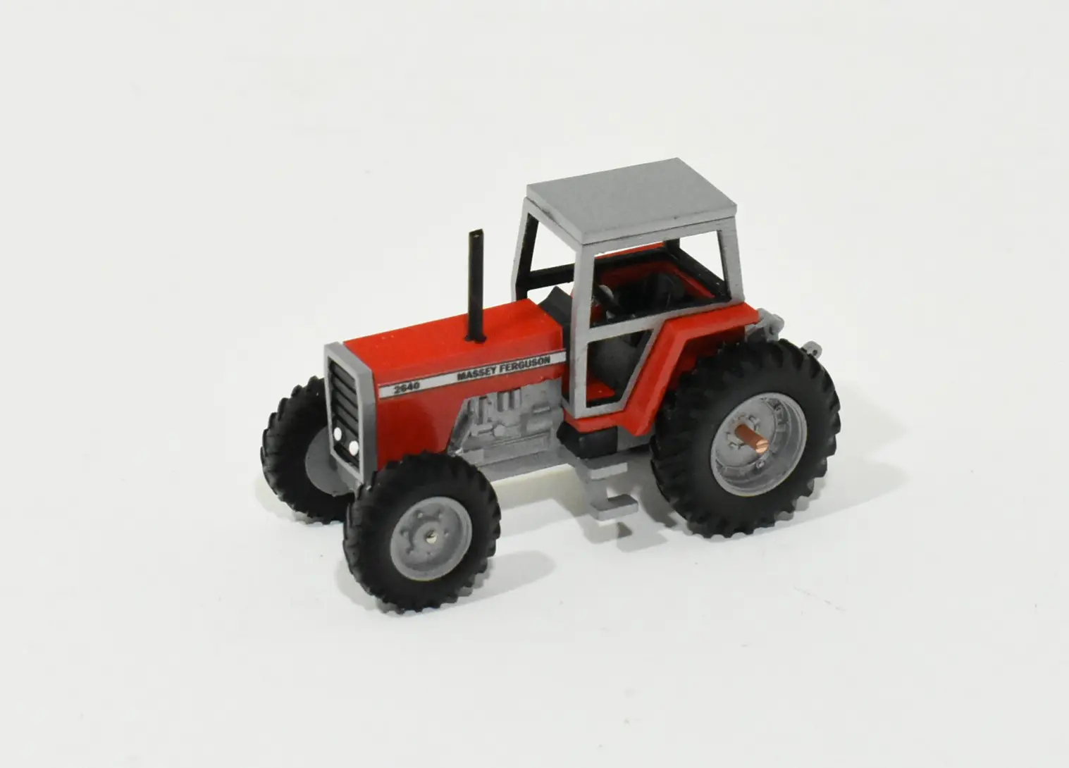 1/32　Massey Ferguson 2640　トラクター　ミニチュア 1/64 Scratch Built Massey Ferguson 2640 Tractor With Front Wheel