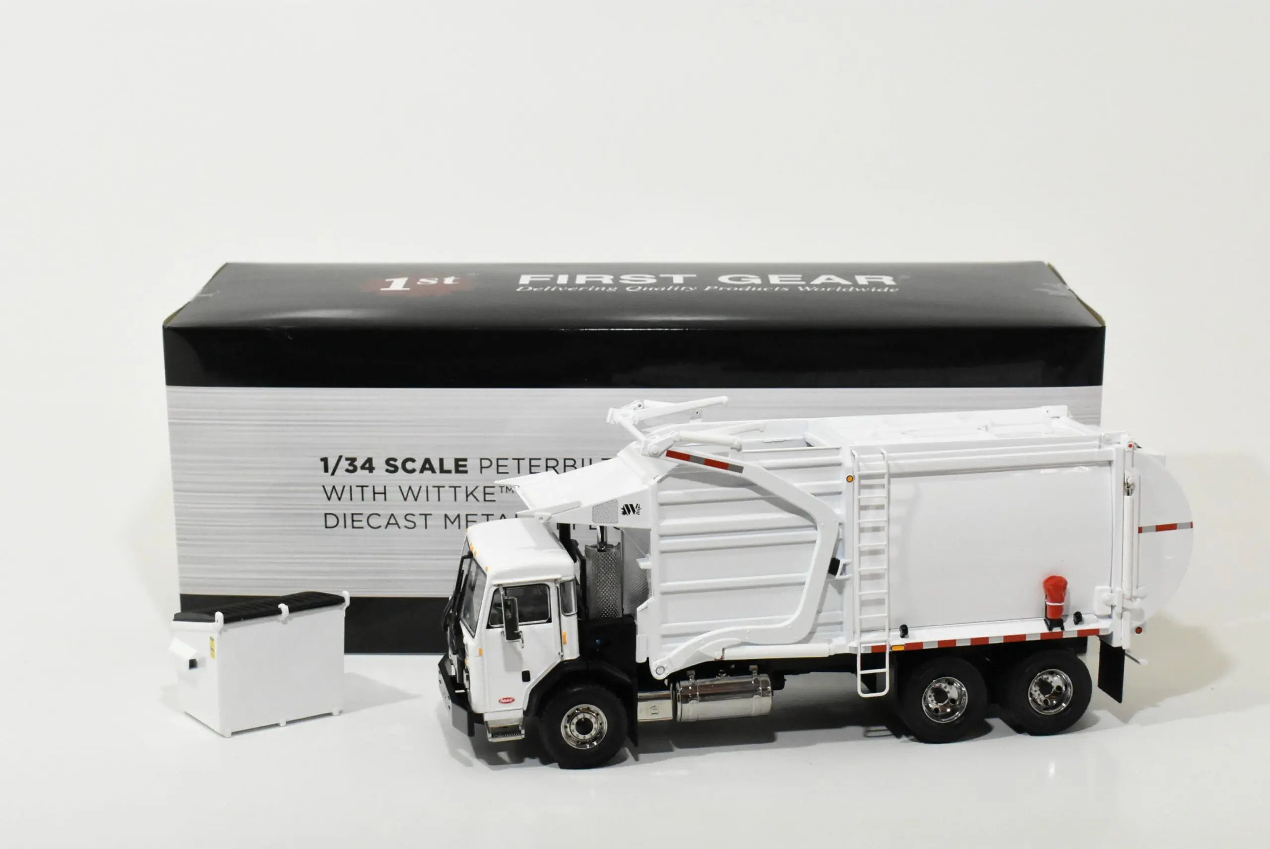 1/34 Peterbilt Front End Load White Refuse Truck