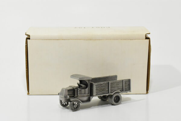 1/43 John Deere Pewter Truck