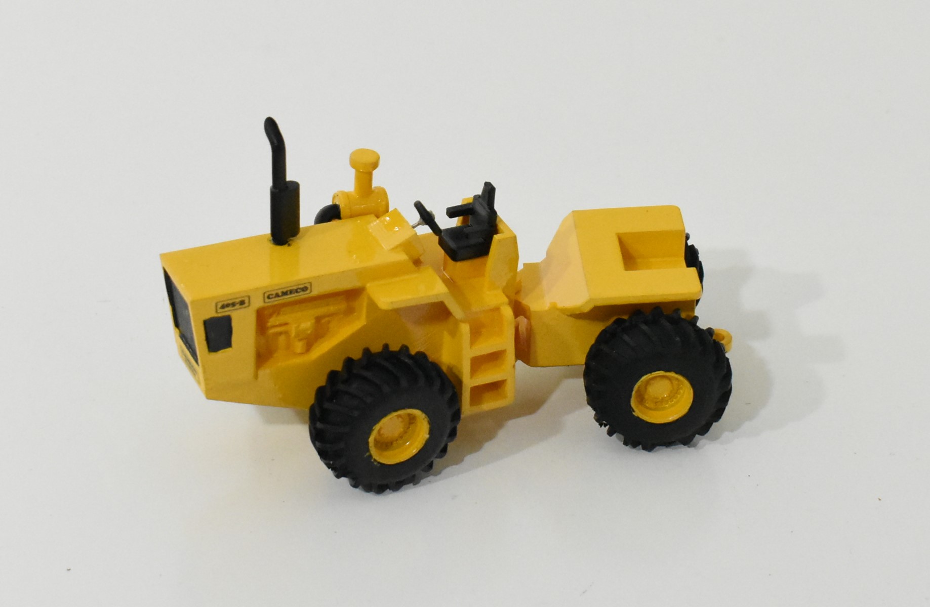 1/64 Scratch Built Cameco 405-B Four Wheel Drive Tractor Without Cab ...