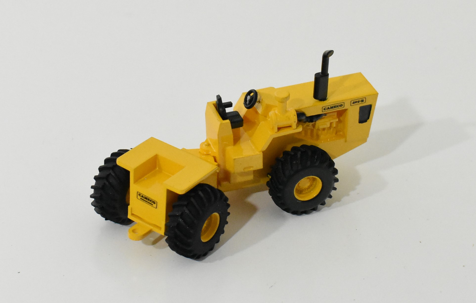 1/64 Scratch Built Cameco 405-B Four Wheel Drive Tractor Without Cab ...