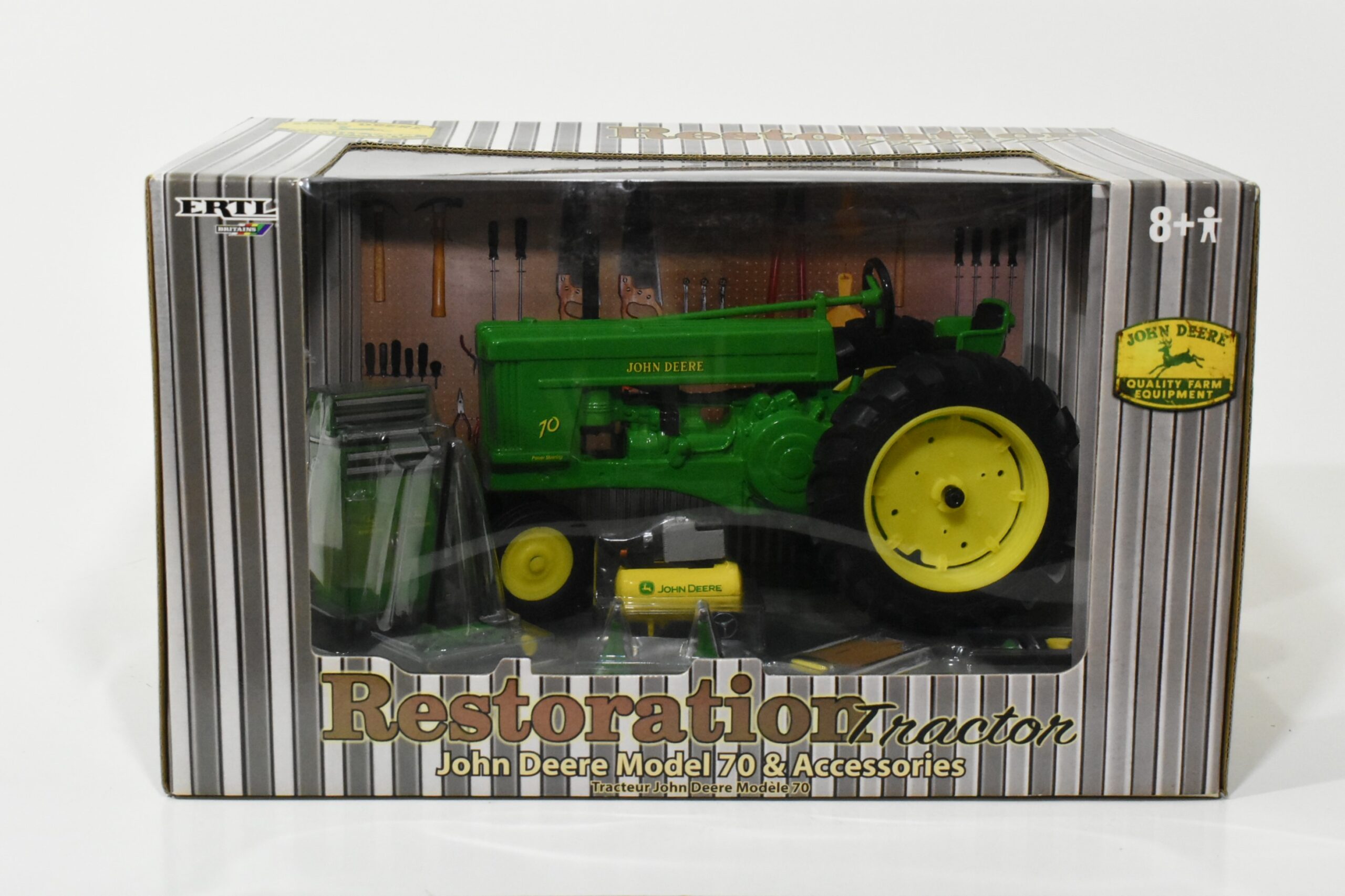 John Deere Model G Tractor Cast (RAE)