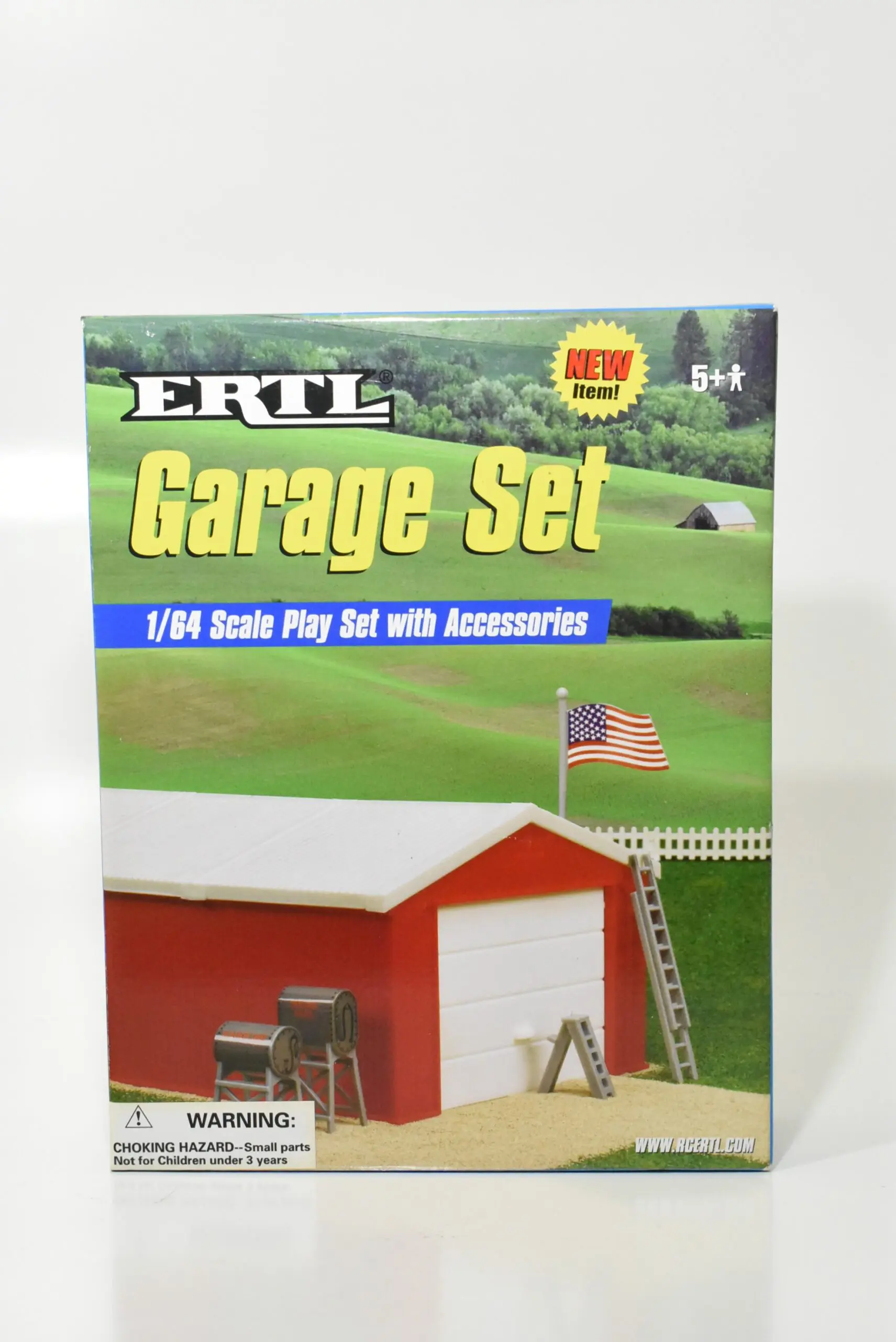 1/64 Garage Building Play Set - Dalton's Farm Toys