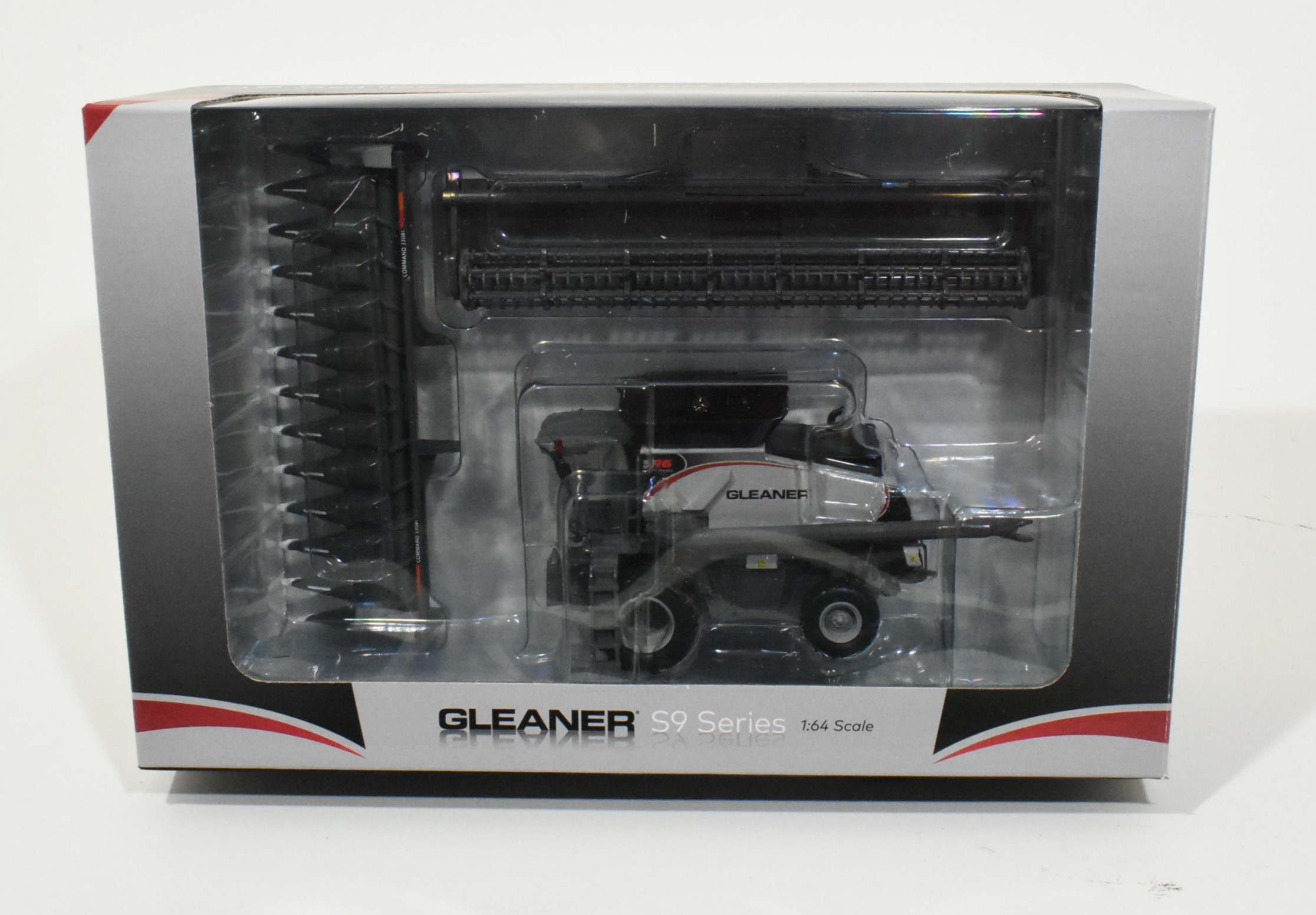 1/64 Gleaner S96 Combine With Duals, Corn & Grain Heads - Dalton's Farm ...