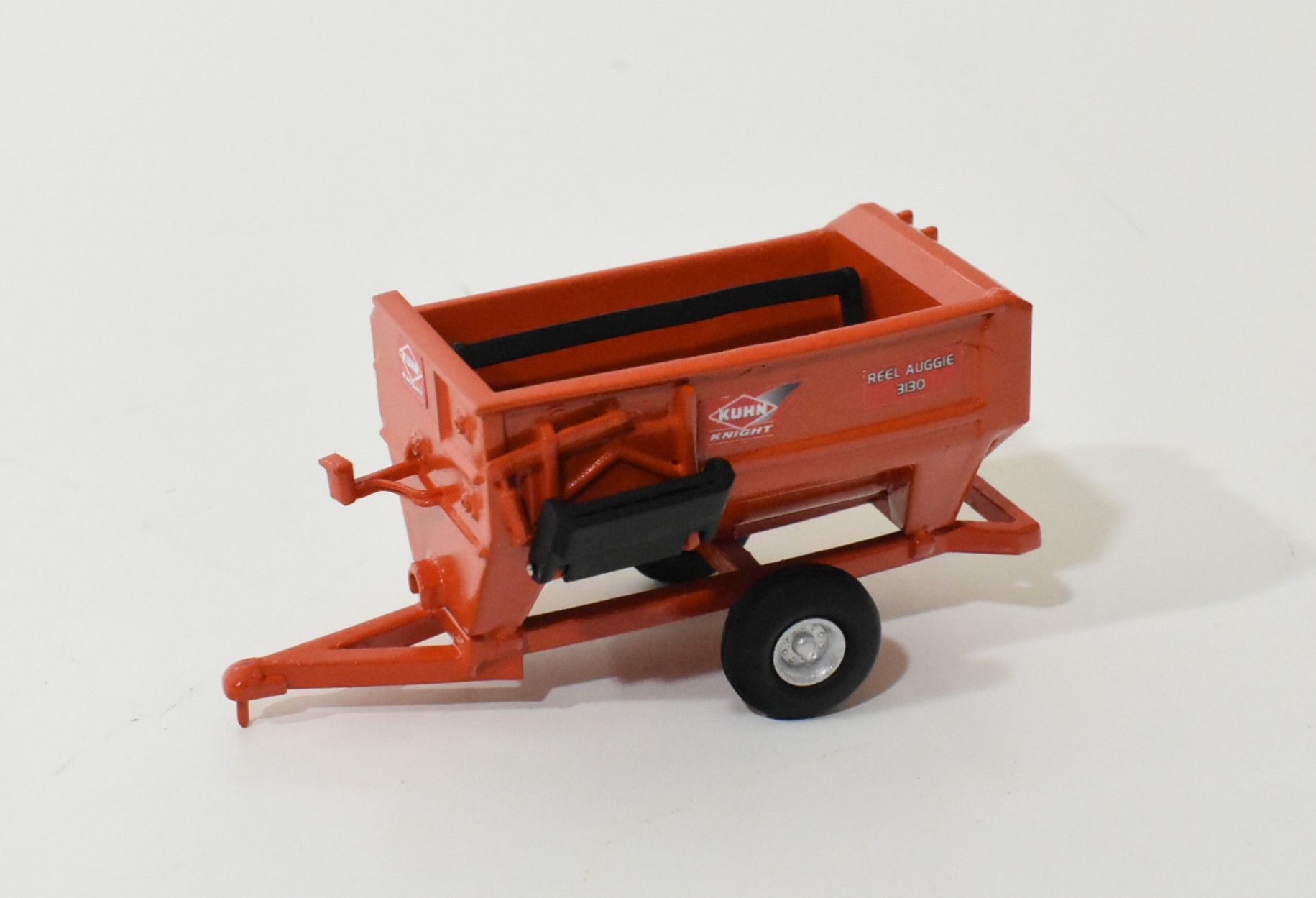 1/64 Custom Kuhn Knight 3130 Reel Auggie Feed Mixer Wagon