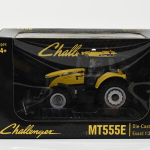 1/32 Challenger MT555E Tractor With Front Wheel Assist