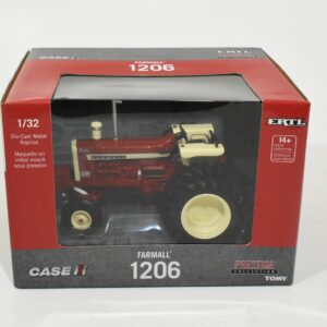 1/32 International Harvester Farmall 1206 Tractor With Duals