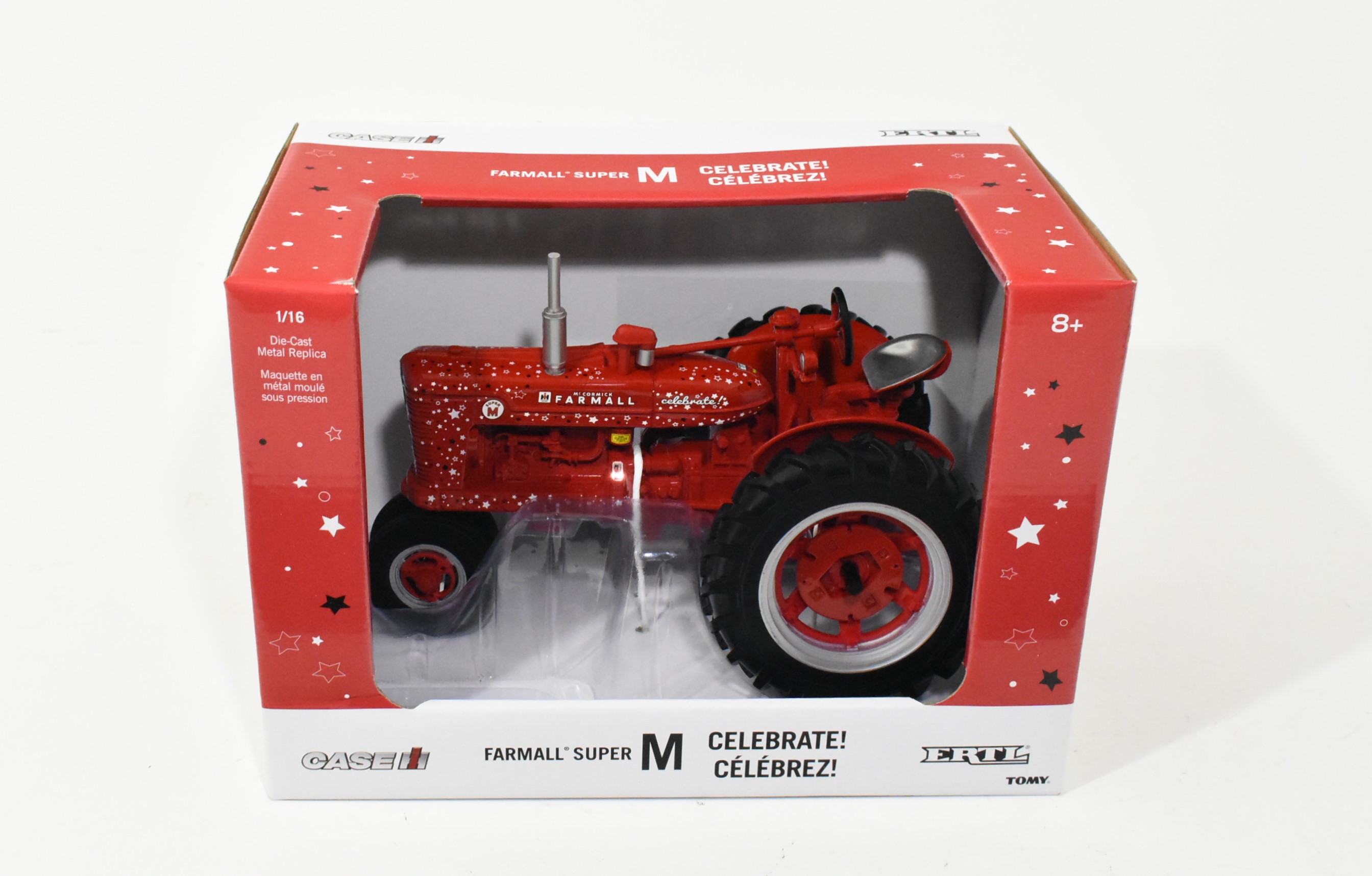 1/16 International Harvester Farmall Super M Tractor W/ Narrow