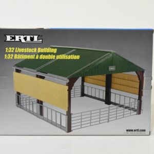 1/32 Livestock Building