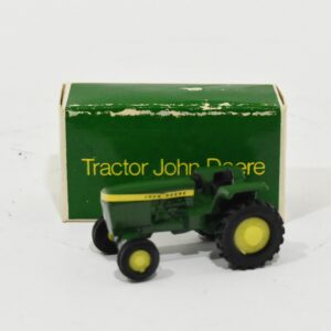 1/64 John Deere Tractor With Wide Front