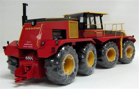 1/16 Versatile Big Roy Model 1080 4wd Tractor, Museum Version
