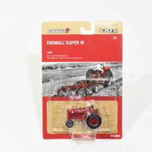 1/64 International Harvester Farmall Super M Tractor With Narrow Front