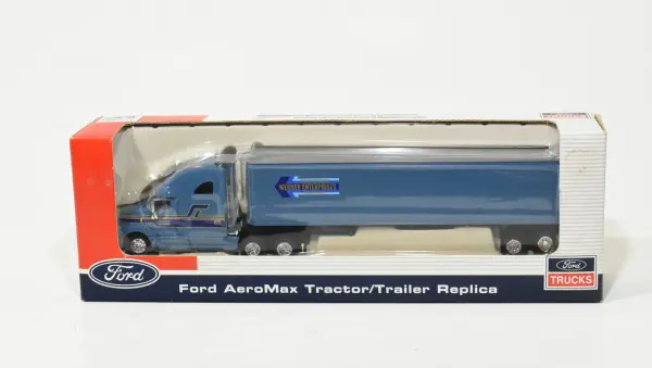 ミニカー トレーラー　Ford Dually&Trailer 1/64 1:64 GreenLight *RED* 2019 Ford F350 Dually w/LIVESTOCK TRAILER