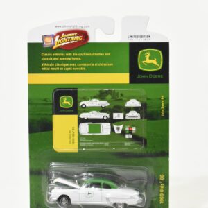 1/64 John Deere 1969 Olds 88