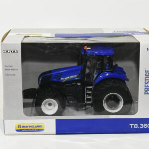1/32 New Holland T8.360 Tractor With Duals on Front & Rear