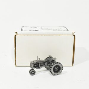 1/43 Farmall C Narrow Front Pewter Tractor