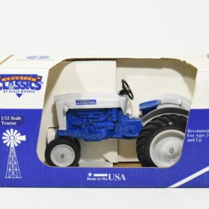 1/16 Ford 4000 Tractor With Narrow Front