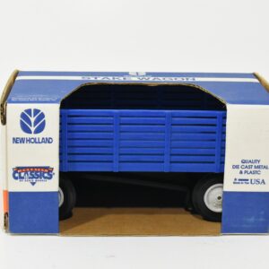 1/16 New Holland Stake Wagon