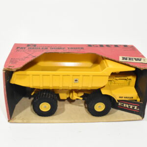 Vintage 1/16 International Harvester Payhauler Dump Truck In Red Box
