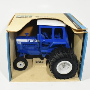 Vintage 1/12 Ford 9600 Tractor With Cab & Duals