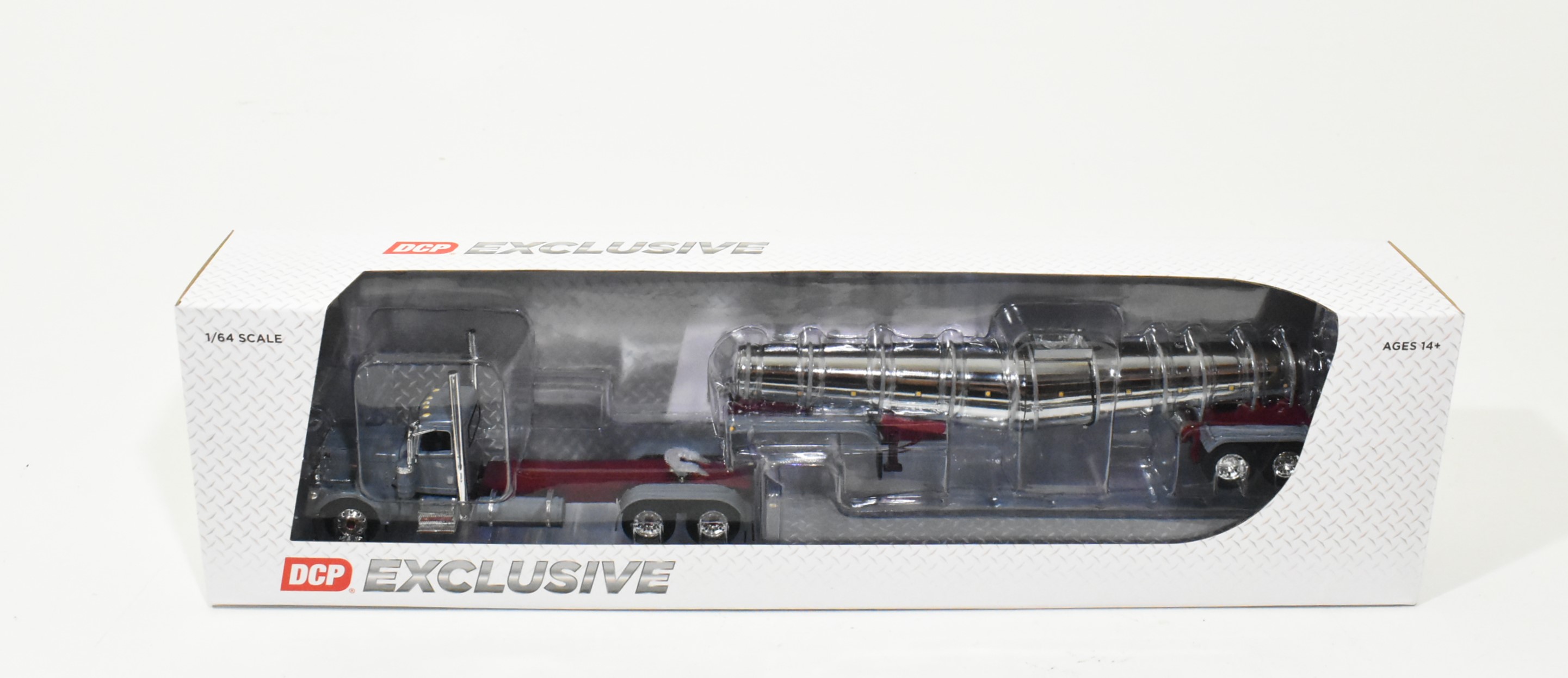 1/64 Peterbilt 389 With Polar Deep Drop Tanker, North Coast Wine